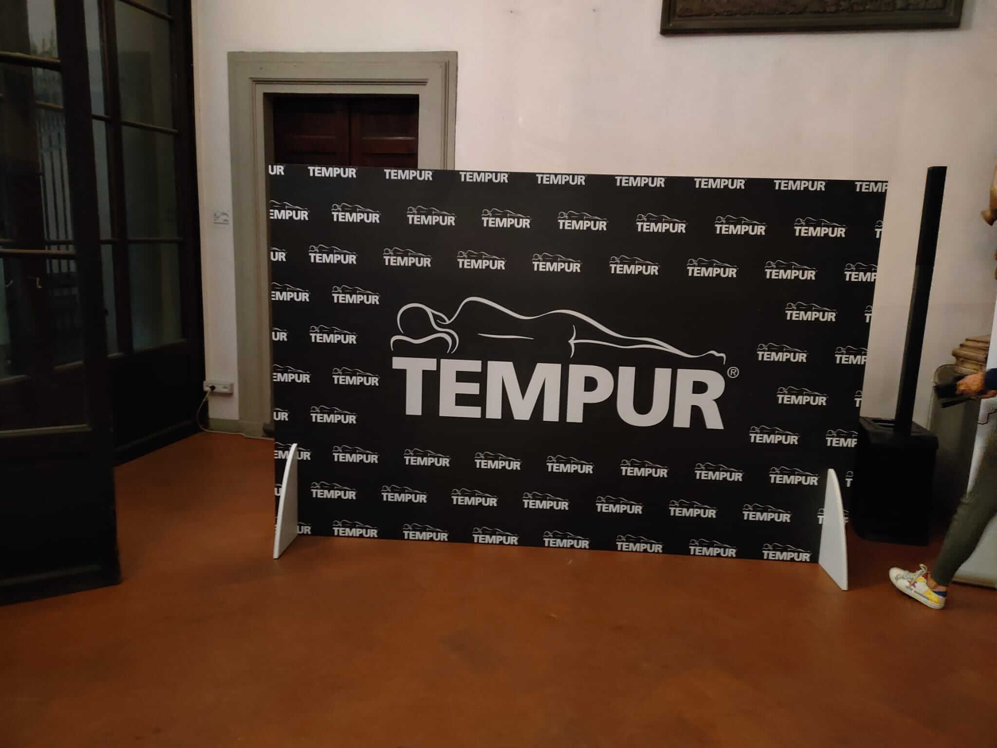 Fondale scenografico personalizzato per evento